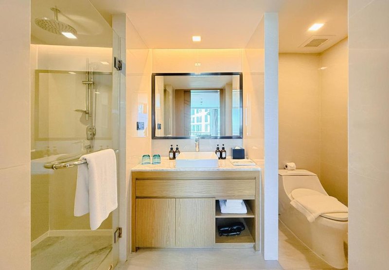 Deluxe Room at Wyndham La Vita Rawai Phuket – photo 3