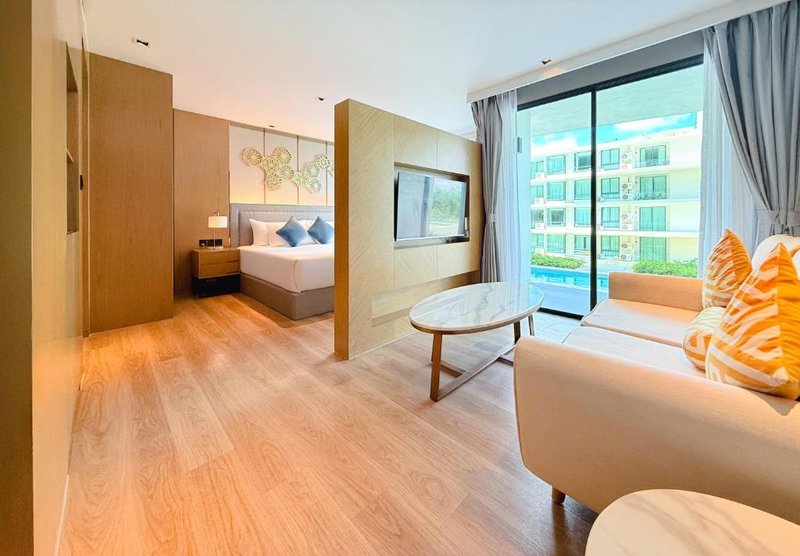 Deluxe Pool Access at Wyndham La Vita Rawai Phuket – photo 6