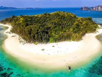 Phi Phi & James Bond Island Day Tours (Amazing Canoeing)