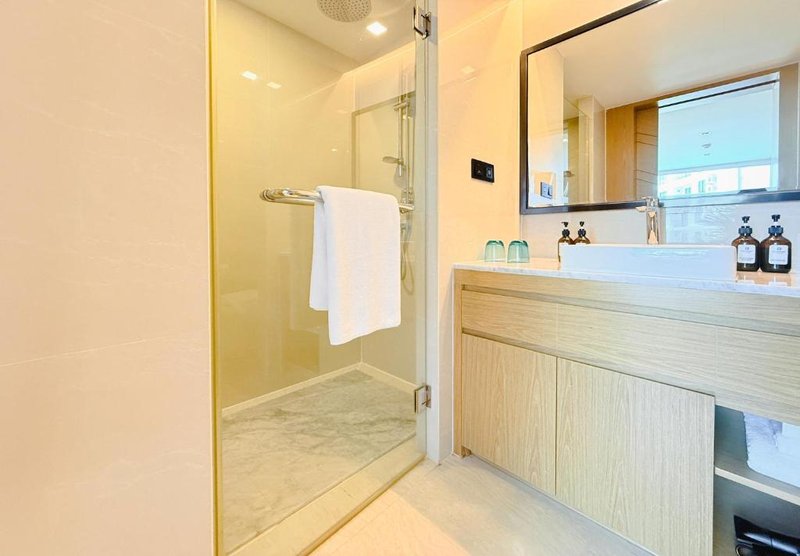 Deluxe Pool Access at Wyndham La Vita Rawai Phuket – photo 3