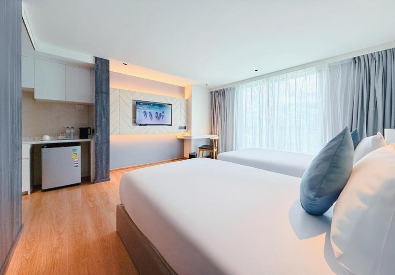 Superior Double or Twin Room at Wyndham La Vita Rawai Phuket – photo 4
