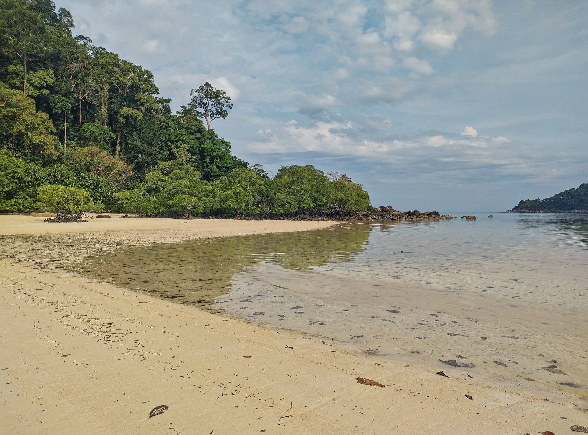 Surin Islands Day Trip by Premium Speed Catamaran (Sawanu Travel) - Photo 4