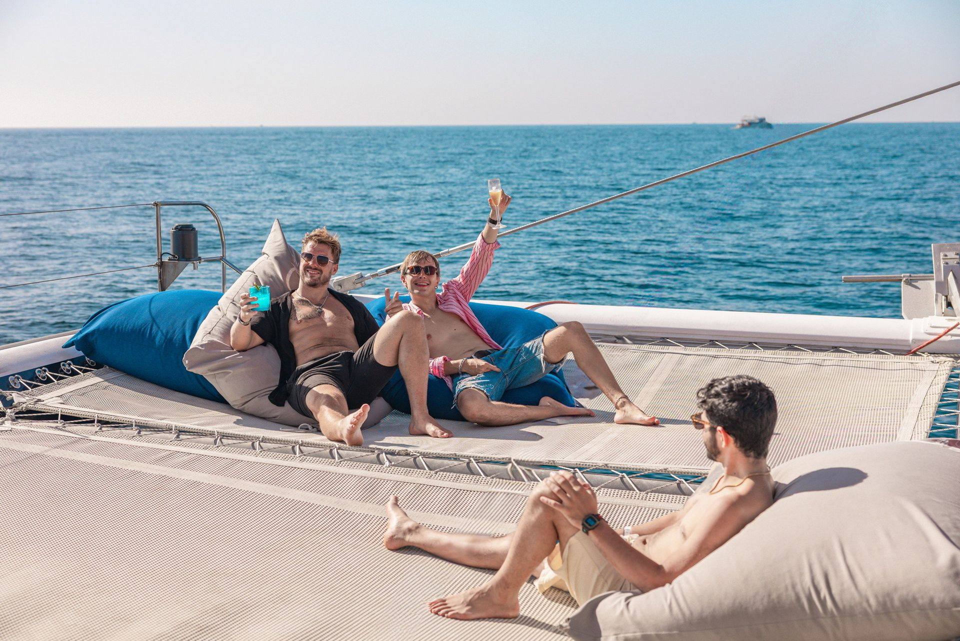 Racha & Coral Private Group up to 7 Guests (Ombre) - Photo 3